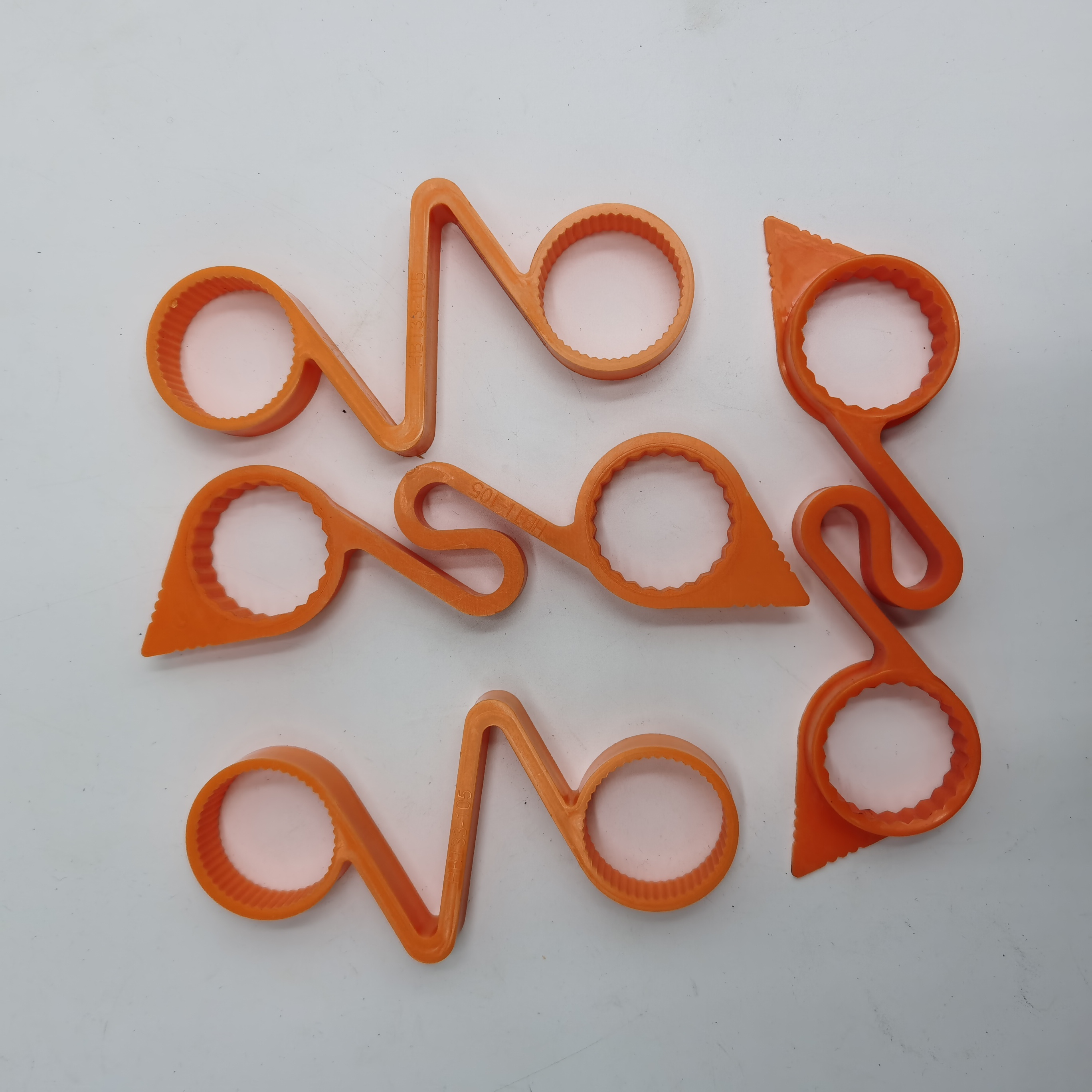 PA Material Twin Wheel Nut Retainer for 33mm X 105mm