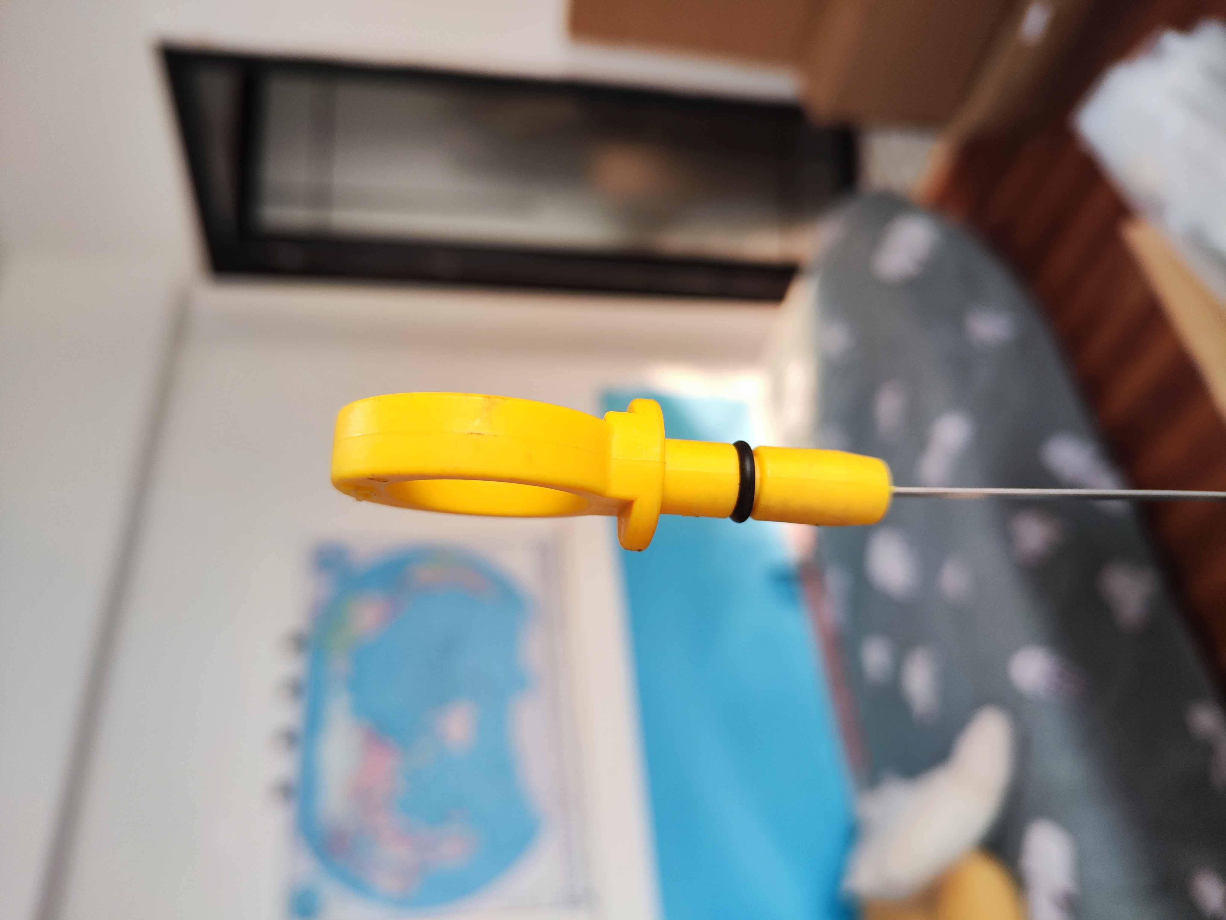 53021858AD  oil dipstick