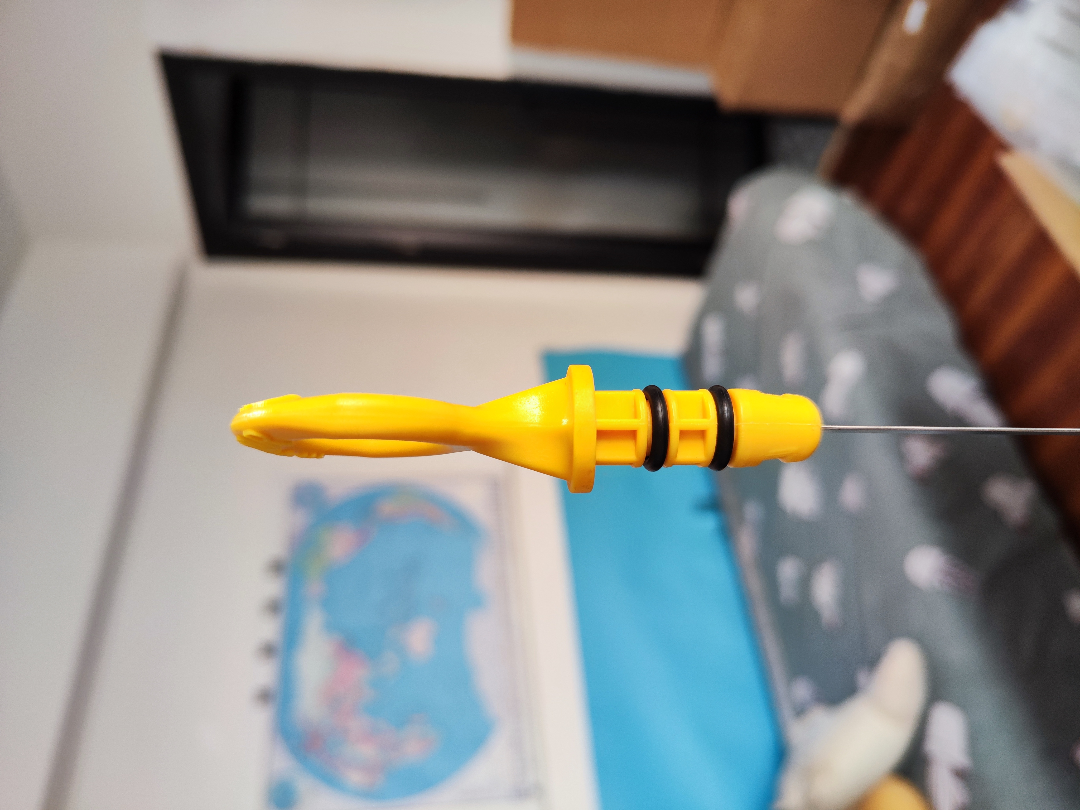 FOR VOLVO V50 ENGINE OIL DIPSTICK 30777500